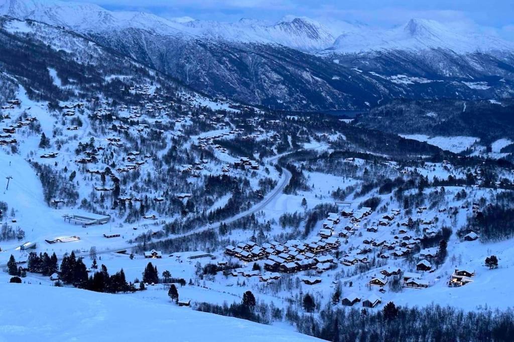 Roalden Mountain Lodge Stranda  Exteriör bild