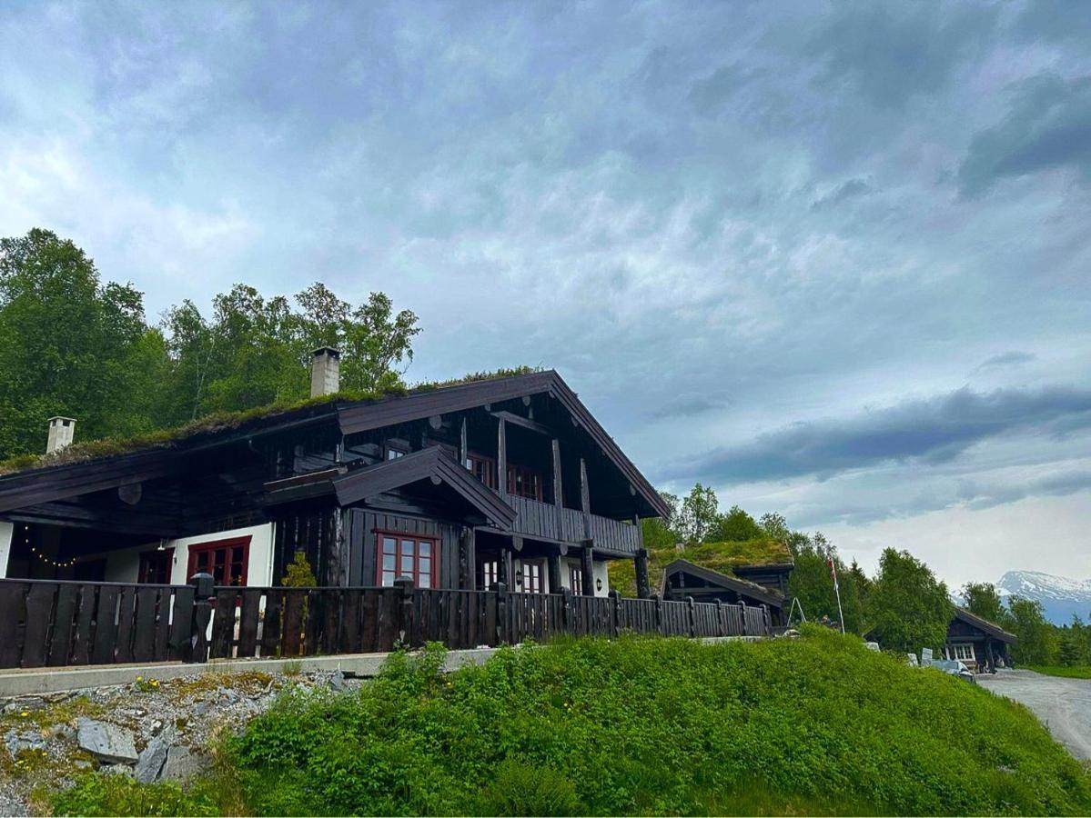 Roalden Mountain Lodge Stranda  Exteriör bild