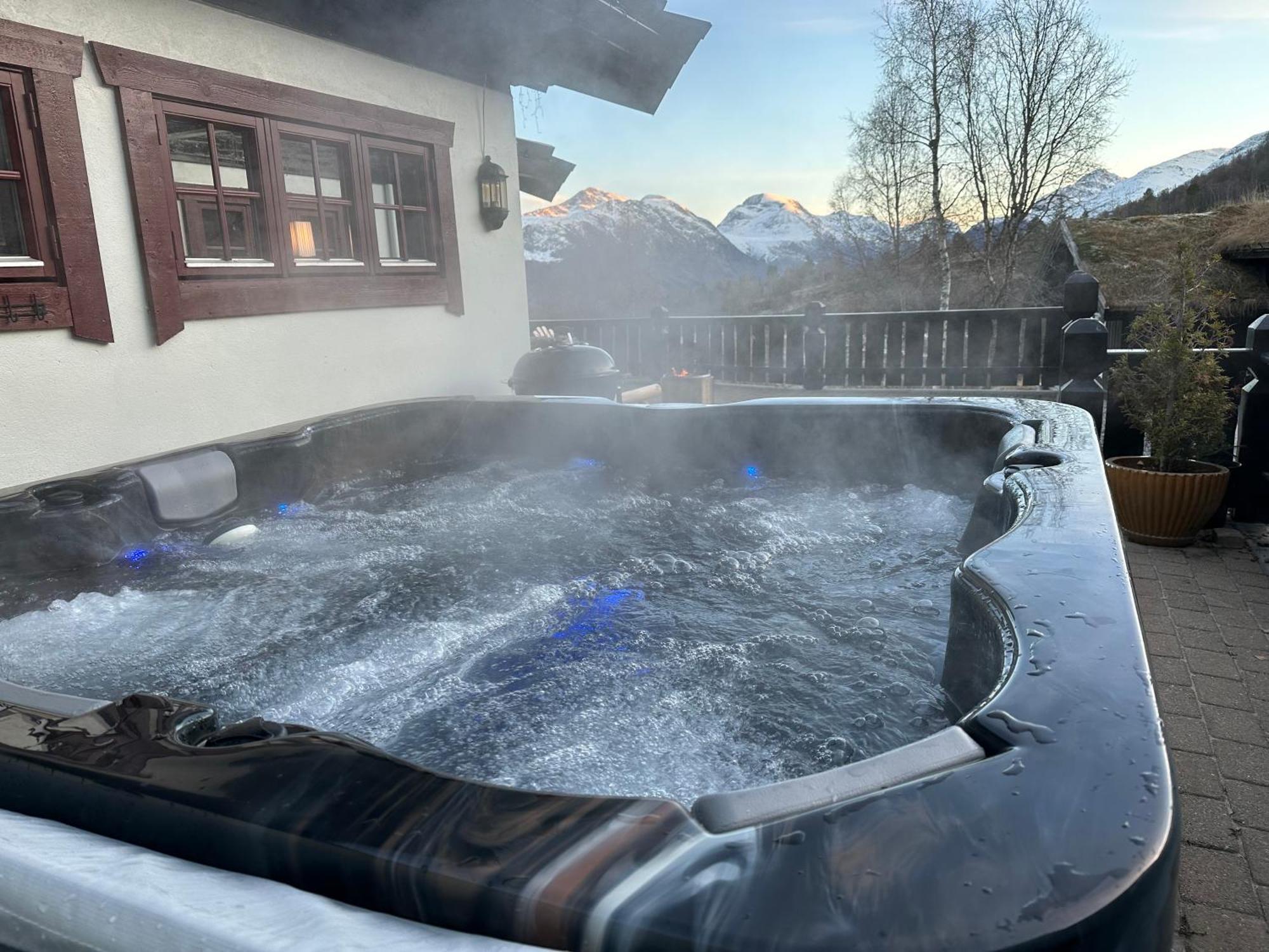Roalden Mountain Lodge Stranda  Exteriör bild