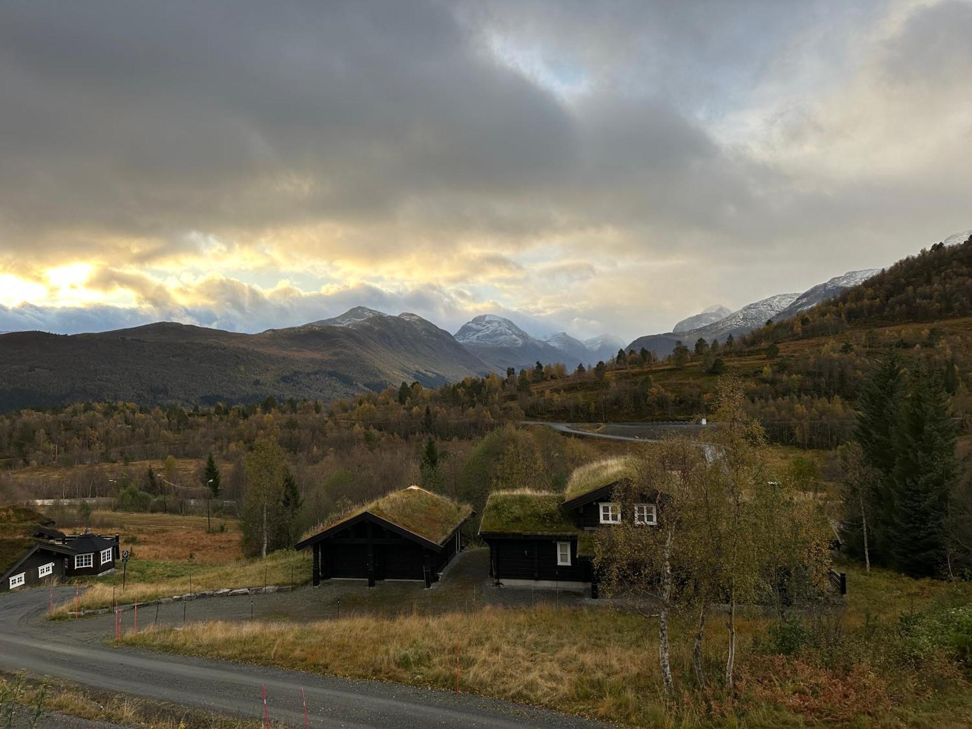 Roalden Mountain Lodge Stranda  Exteriör bild